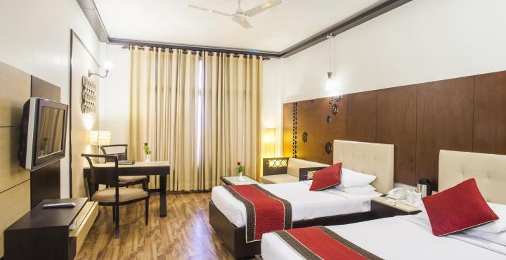 Hotel Maharaja Regency Ludhiana Exterior foto