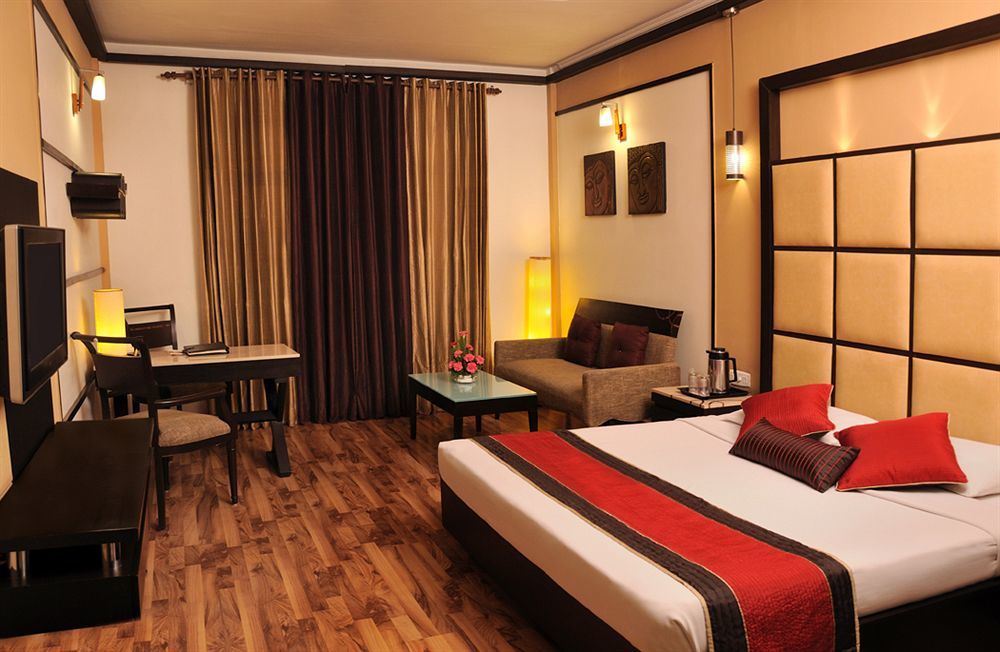 Hotel Maharaja Regency Ludhiana Exterior foto
